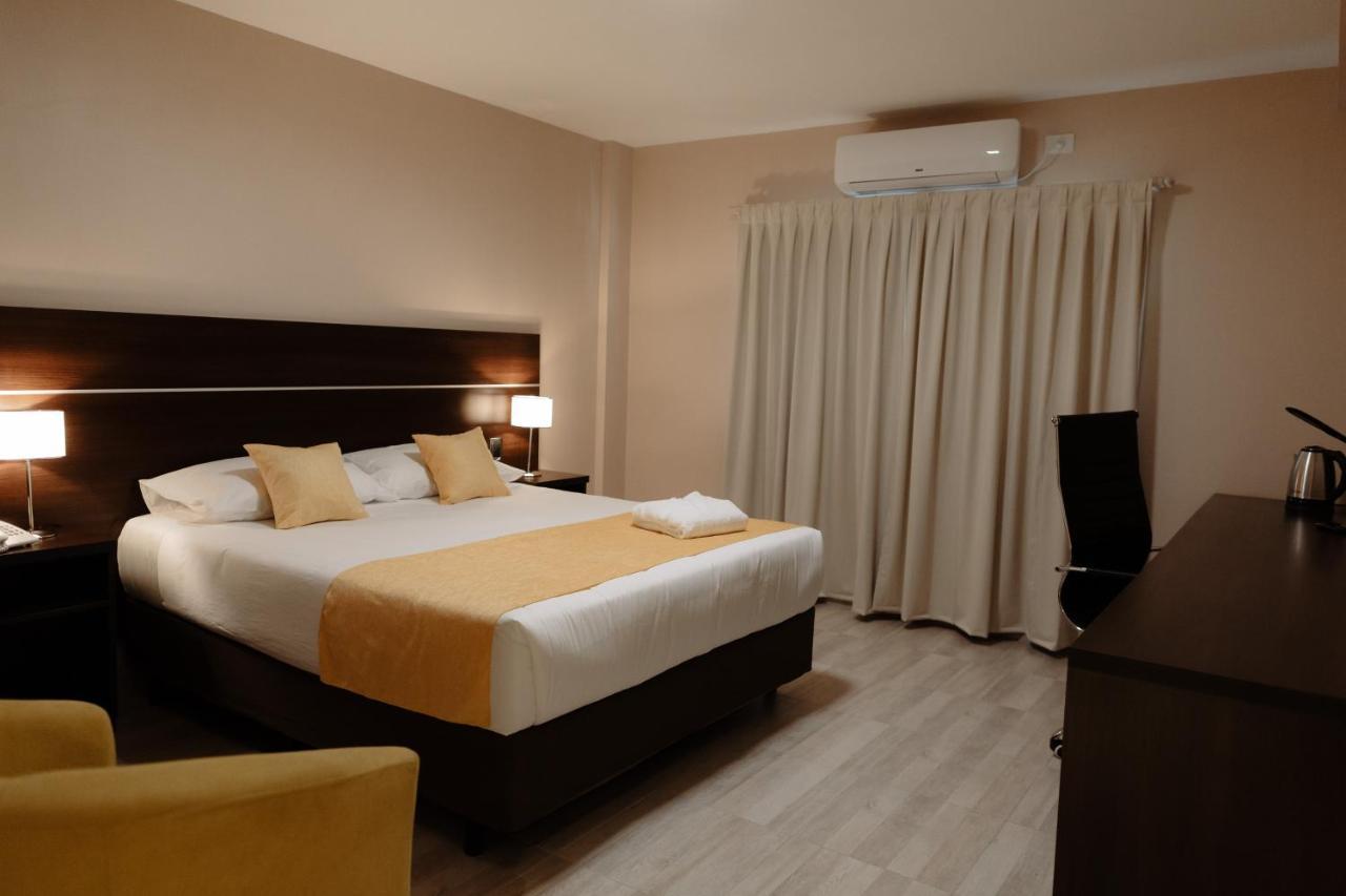 Hotel Batista Посадас Екстер'єр фото